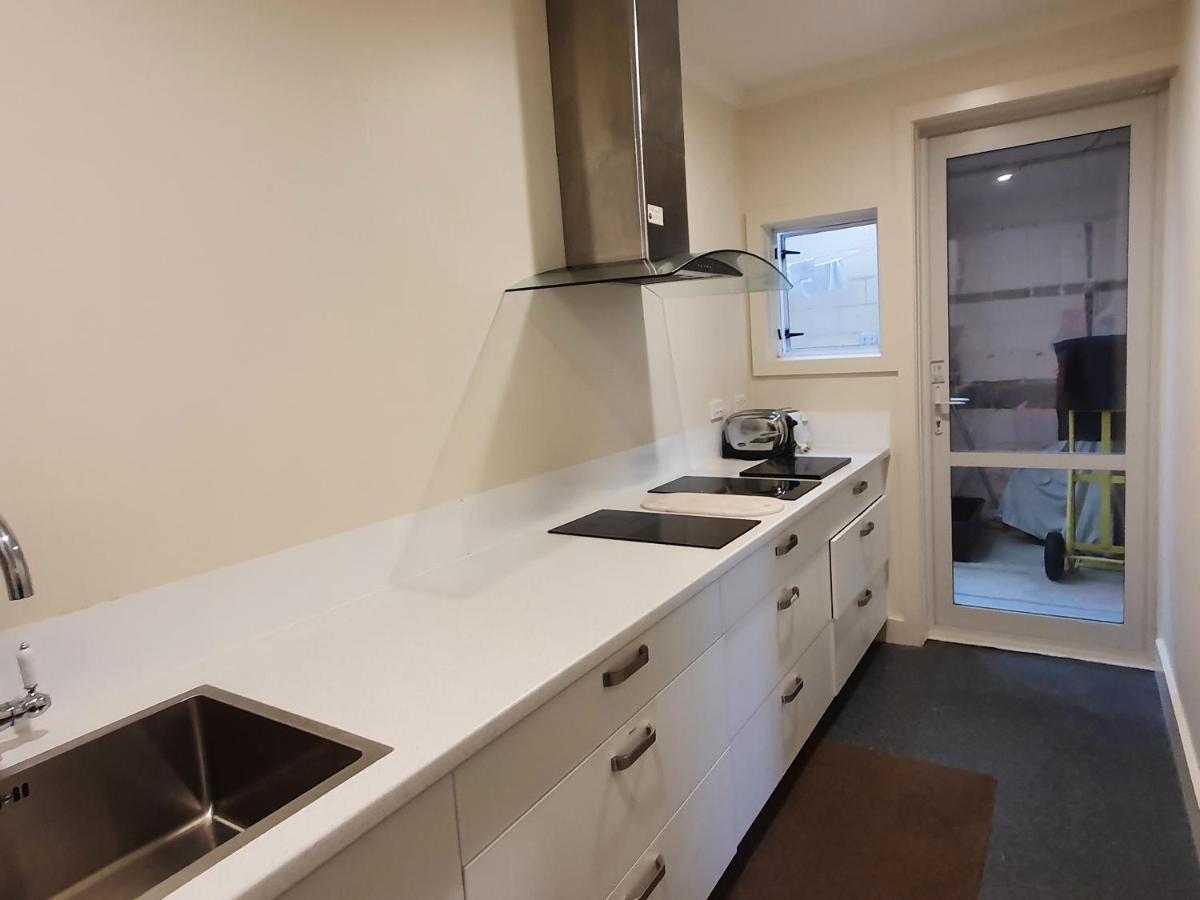 Travel Stay City Hostel Dunedin Exterior photo