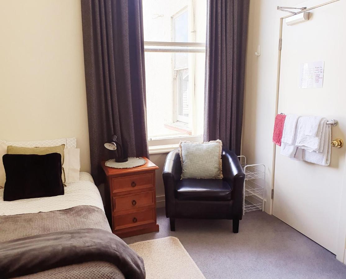 Travel Stay City Hostel Dunedin Exterior photo