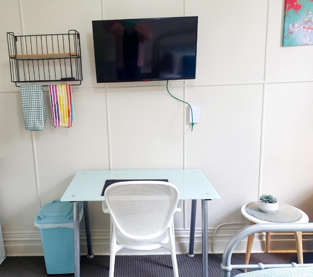 Travel Stay City Hostel Dunedin Exterior photo
