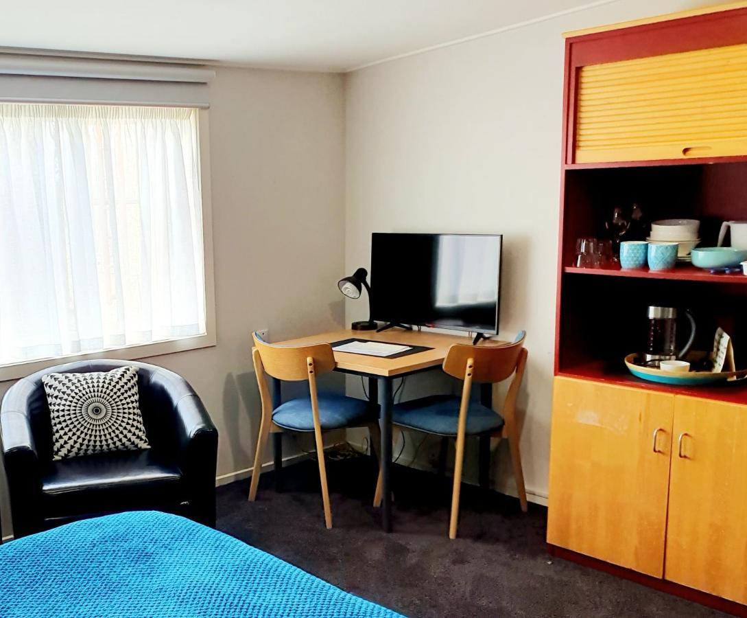 Travel Stay City Hostel Dunedin Exterior photo