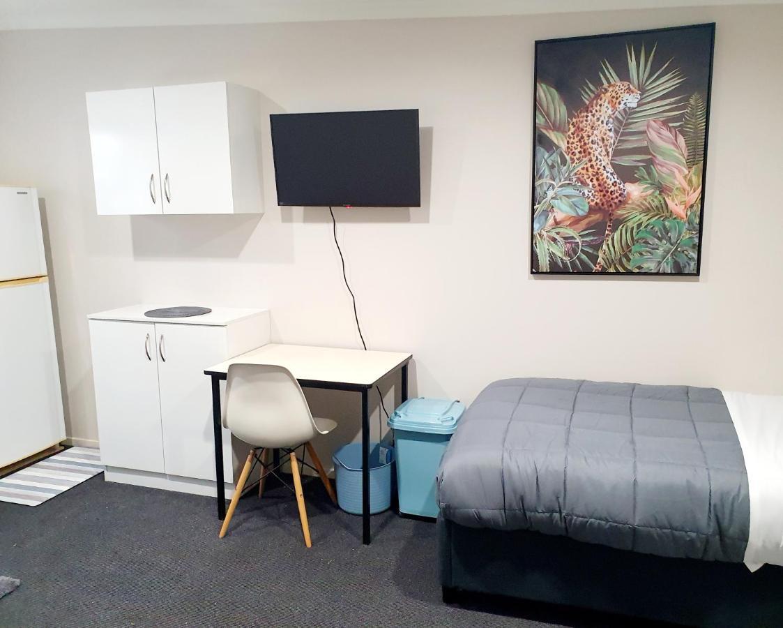 Travel Stay City Hostel Dunedin Exterior photo
