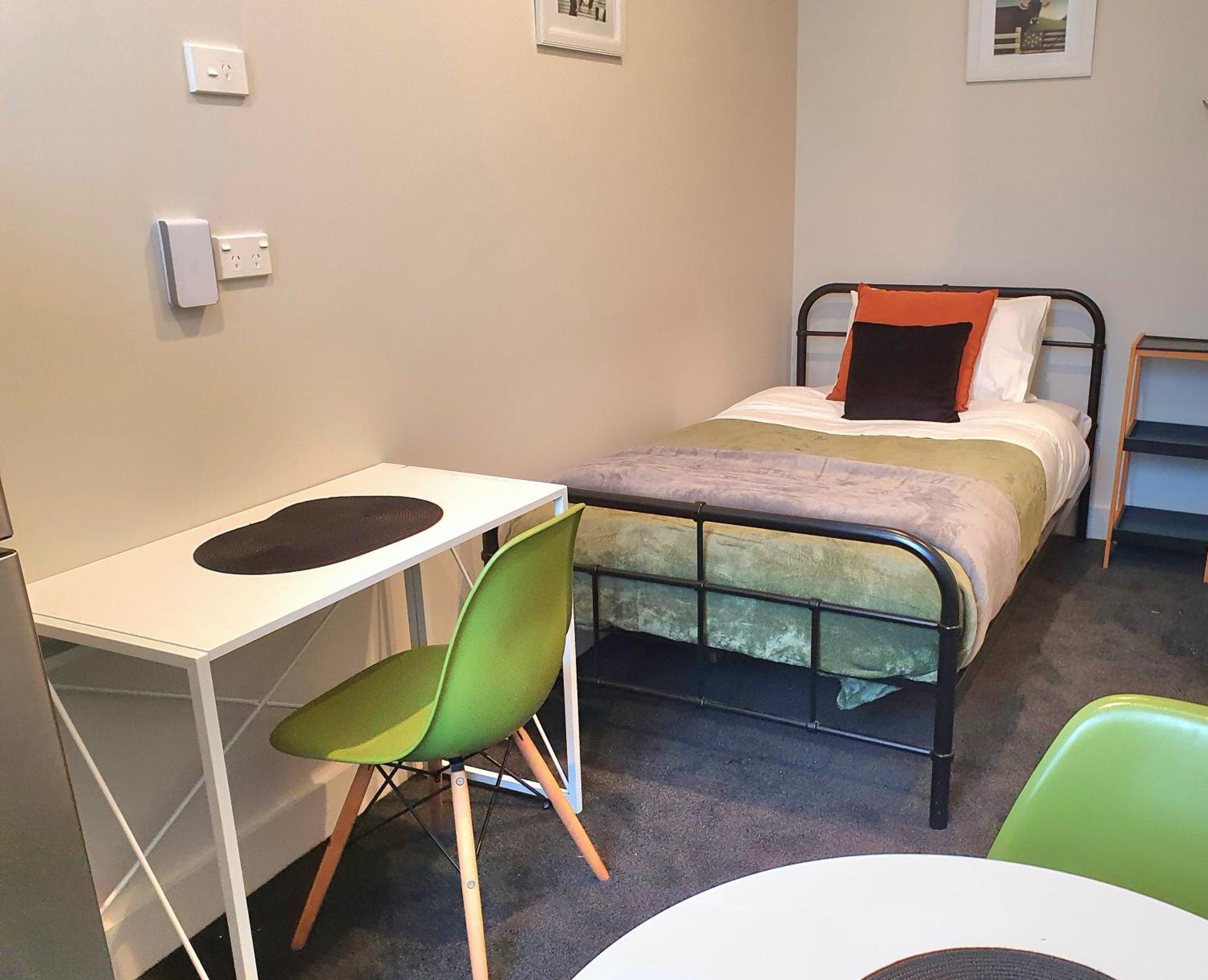 Travel Stay City Hostel Dunedin Exterior photo